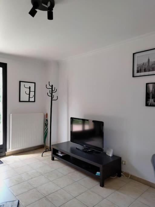 Вилла Le Cinq, Au Coeur Du Vexin Themericourt Экстерьер фото